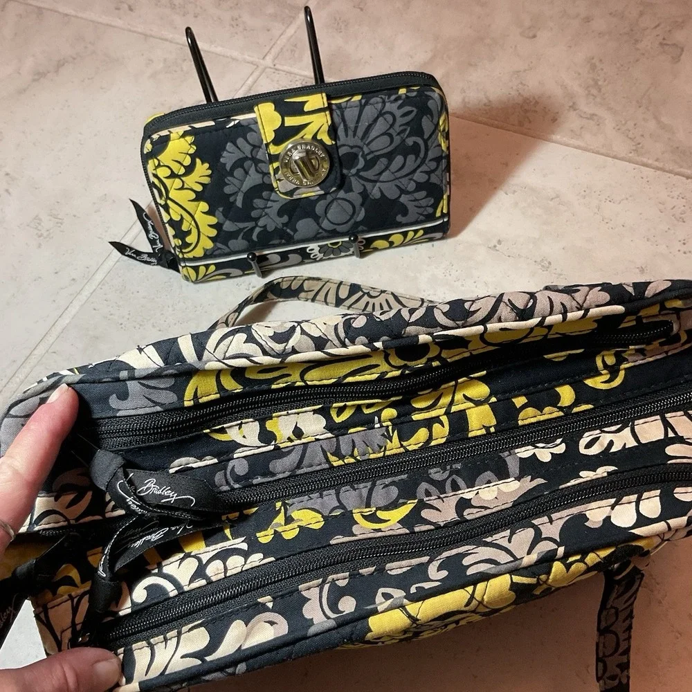 Retired Vera Bradley Baroque Shoulder Purse Handbag With Wallet, 2 Pcs - Picture 3 of 6